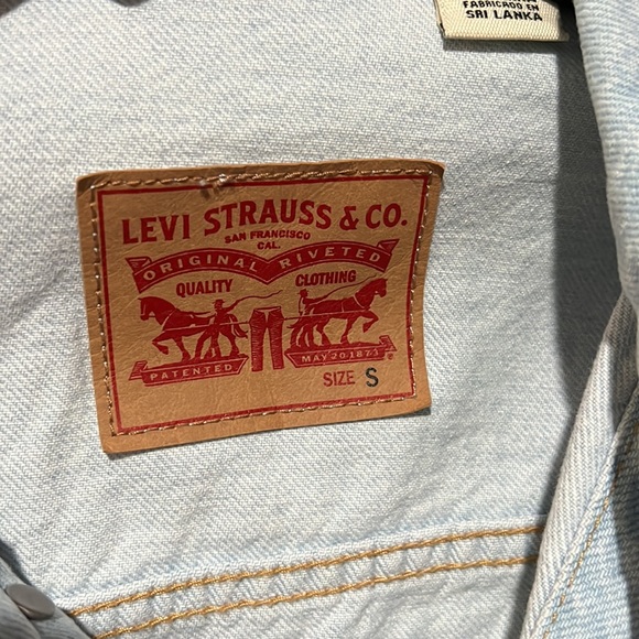 Denim jacket - Picture 3 of 4